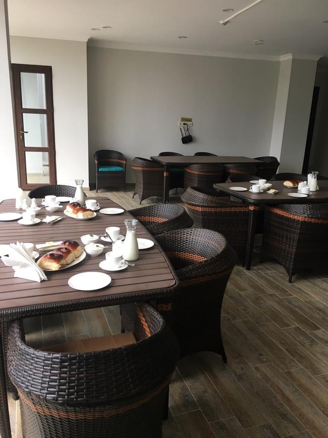 Hotel Lazi Koboeleti Buitenkant foto