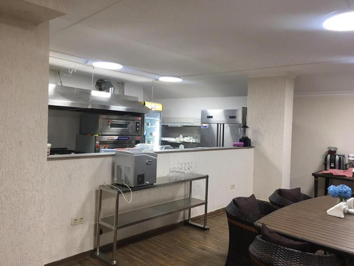 Hotel Lazi Koboeleti Buitenkant foto